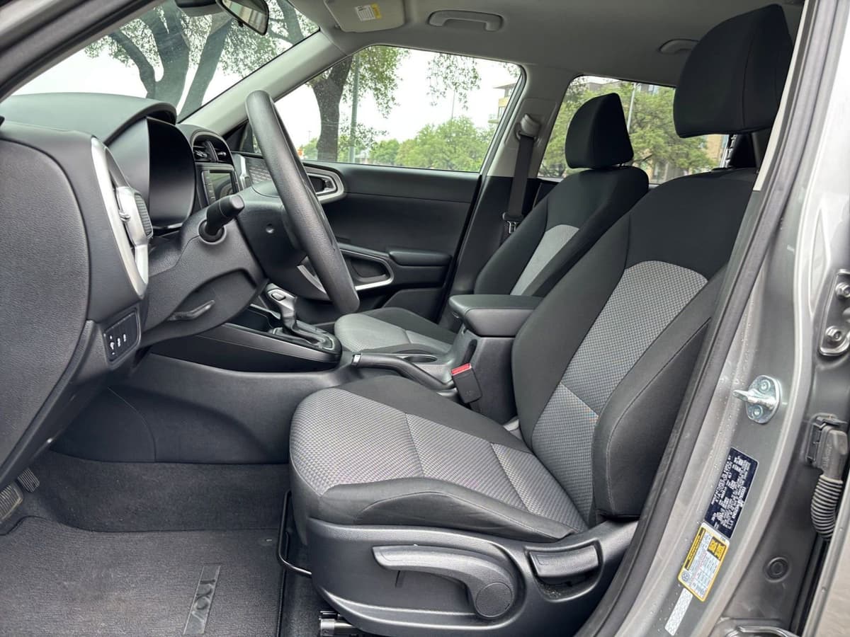 2025 Kia Soul - Image 22