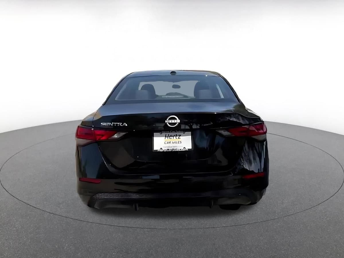 2025 Nissan Sentra - Image 11