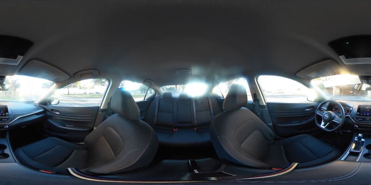 2025 Nissan Altima - Image 37