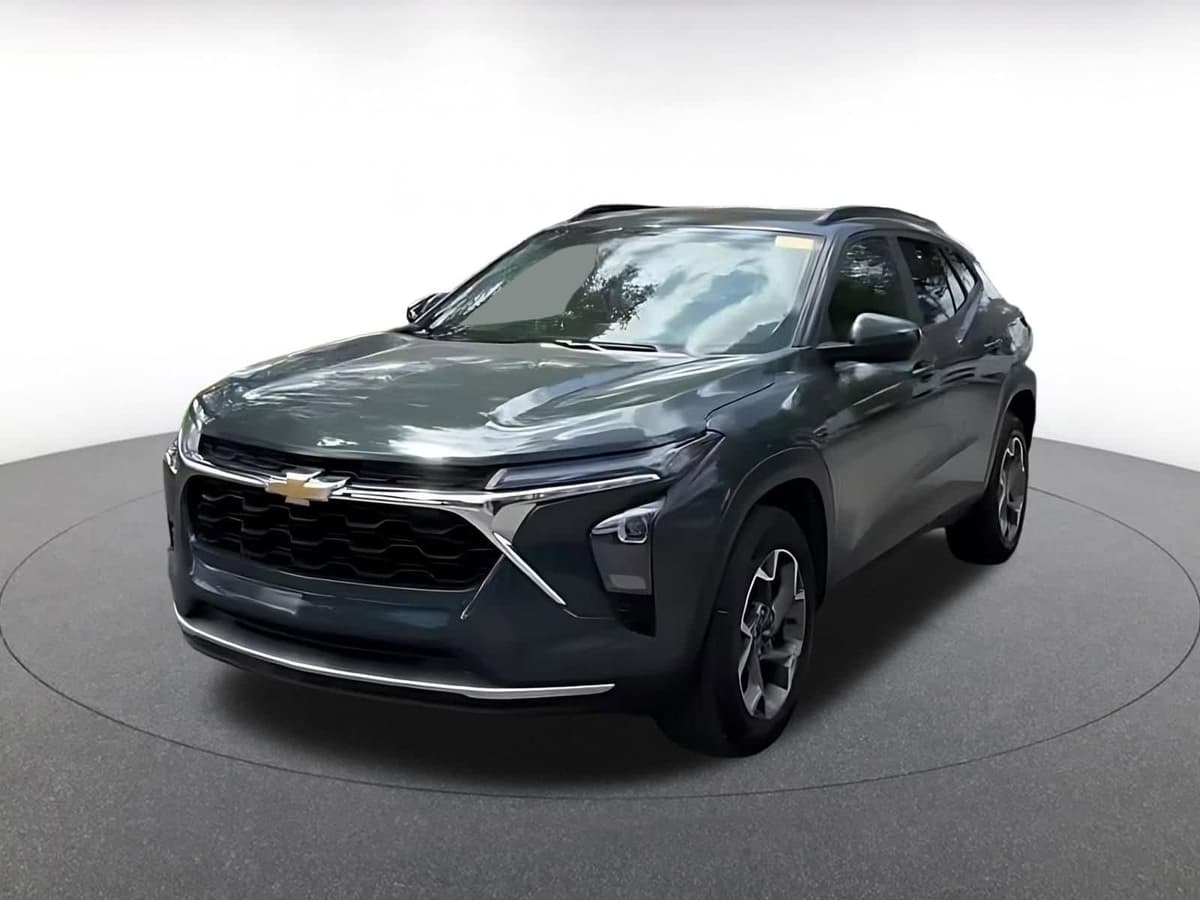 2025 Chevrolet Trax - Image 6