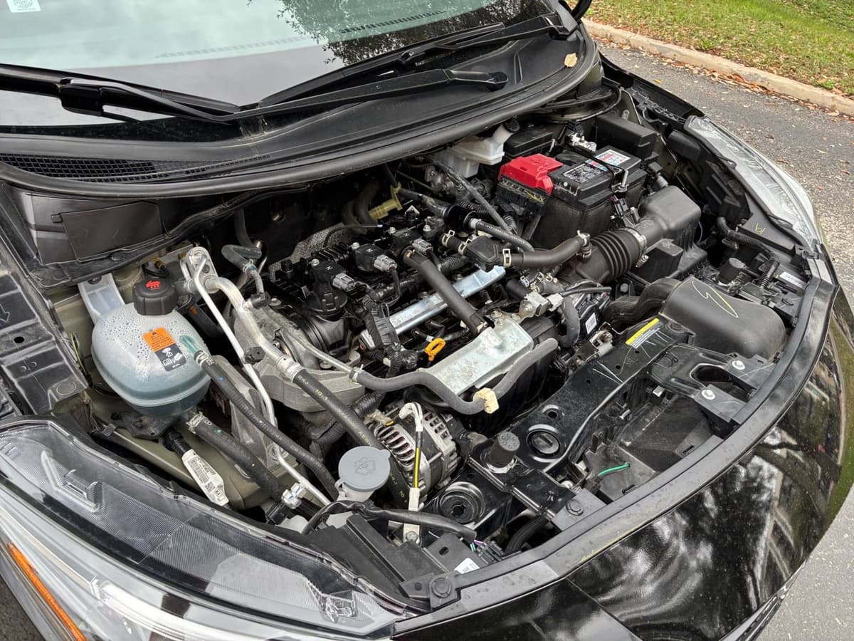 2025 Nissan Versa - Image 27