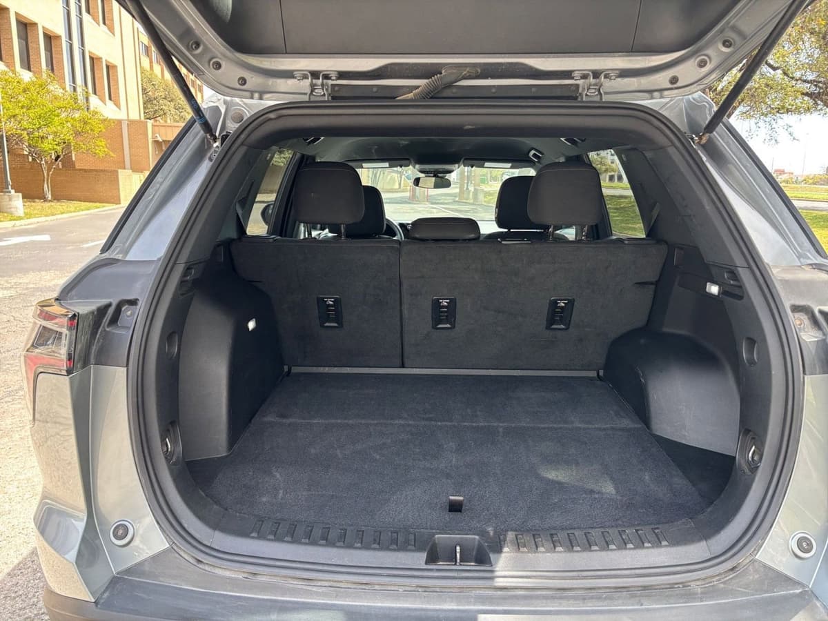 2025 Chevrolet Equinox - Image 26