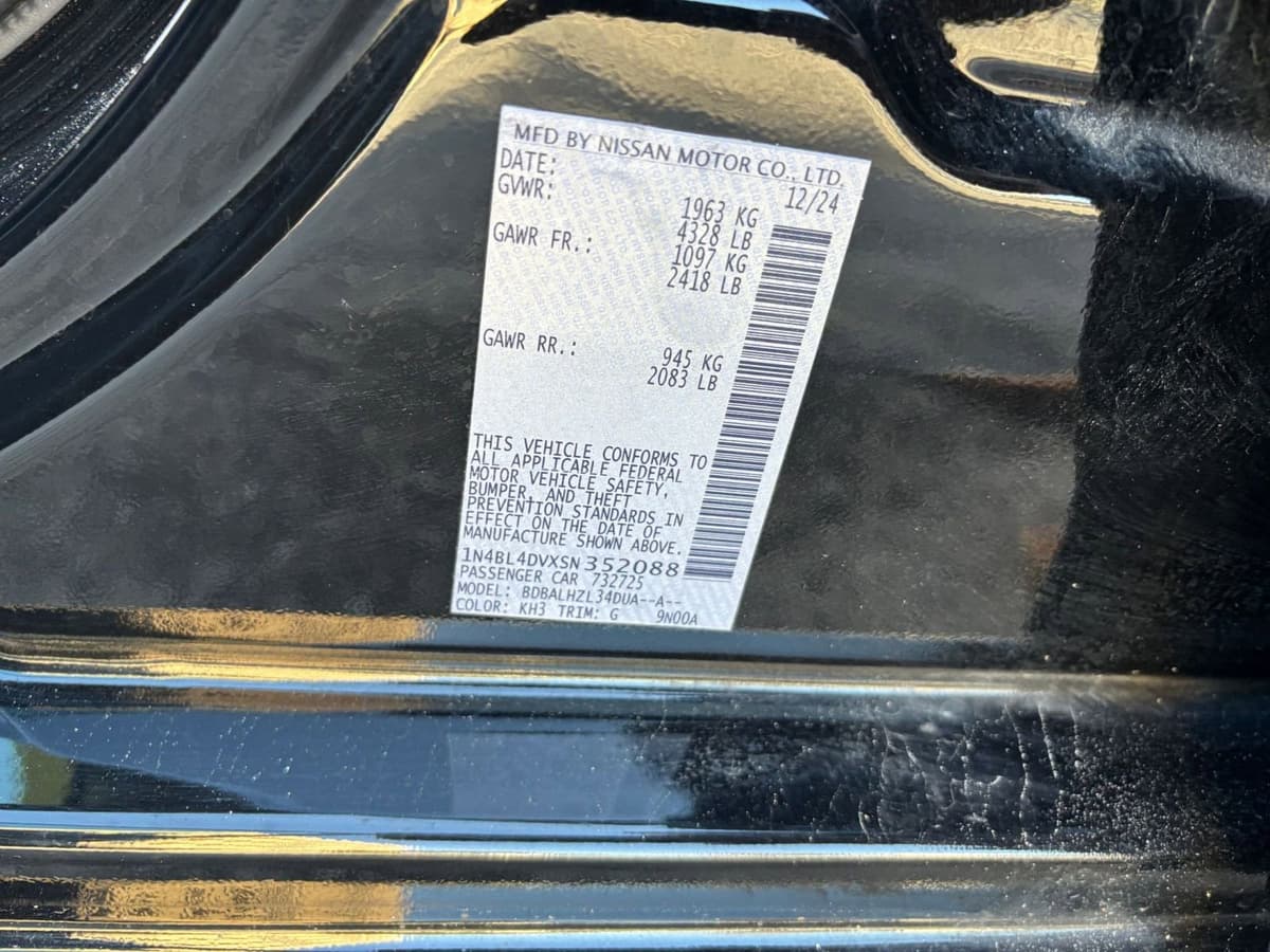 2025 Nissan Altima - Image 23