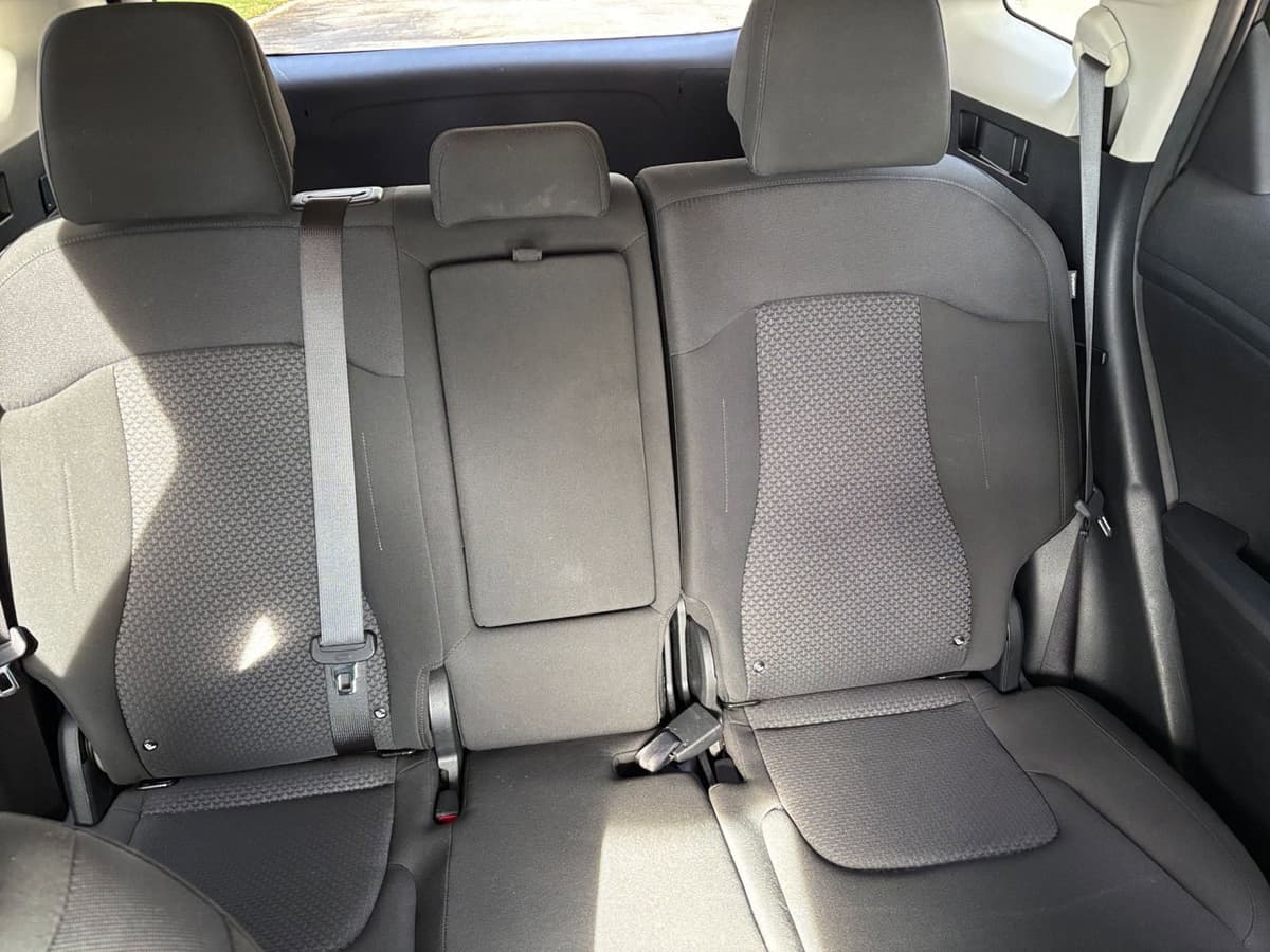 2025 Kia Sportage - Image 33