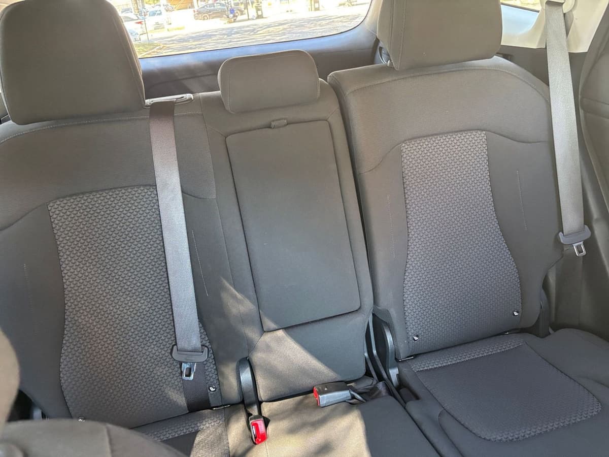 2025 Kia Sportage - Image 32