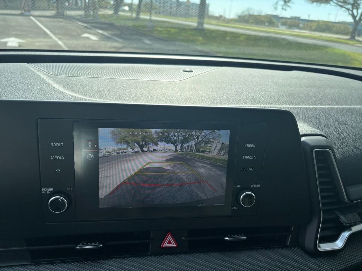 2025 Kia Sportage - Image 20