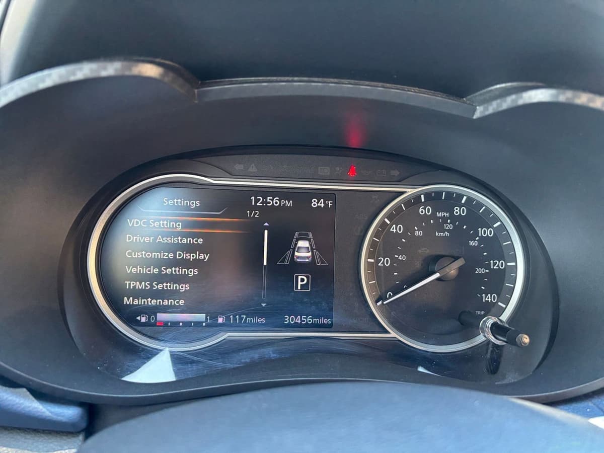 2025 Nissan Versa - Image 35