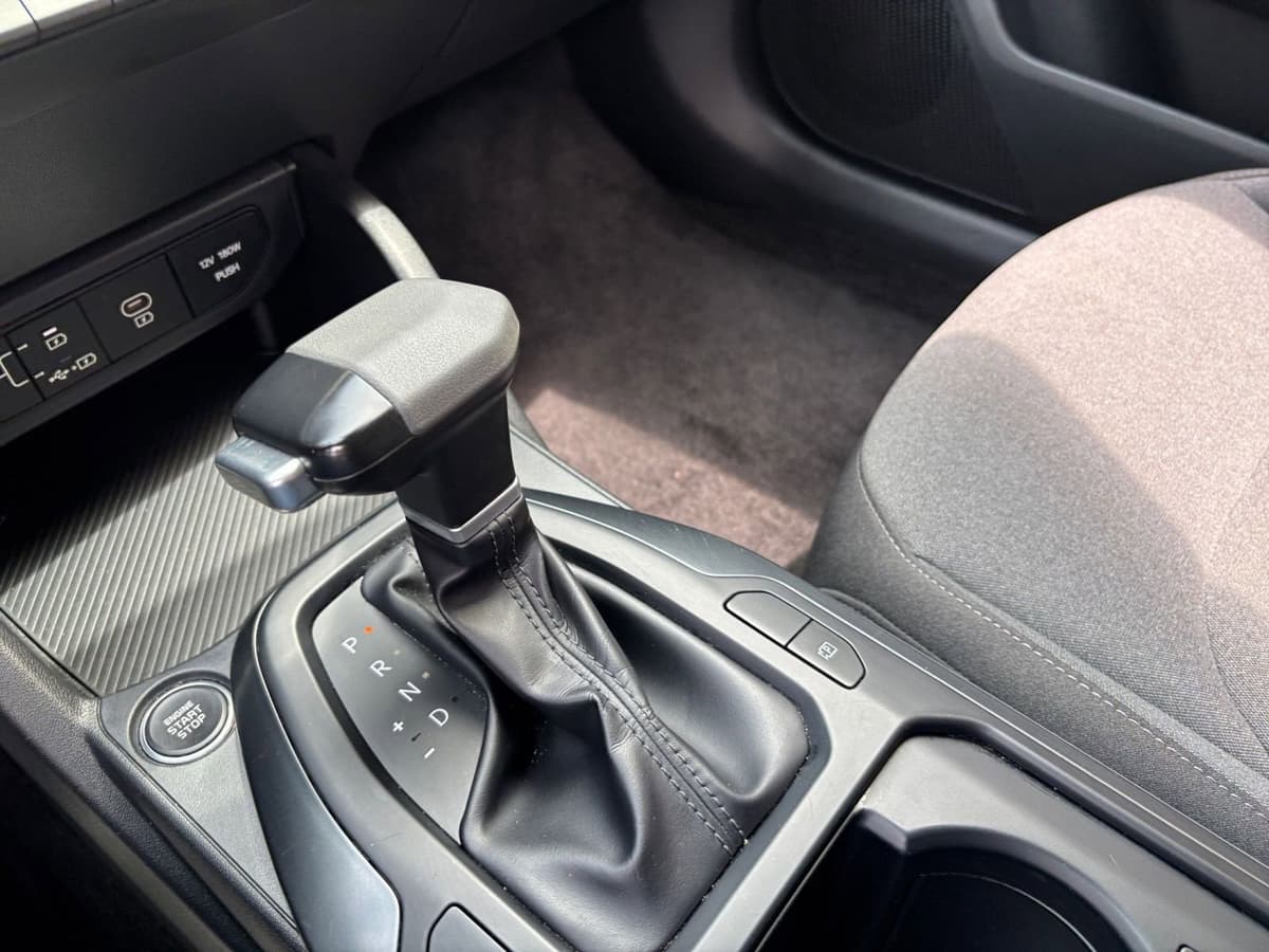 2025 Kia K4 - Image 36