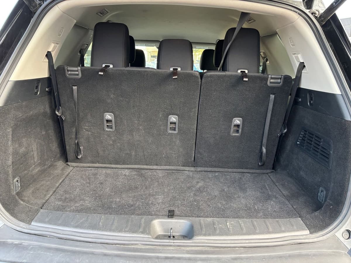 2025 Nissan Pathfinder - Image 26