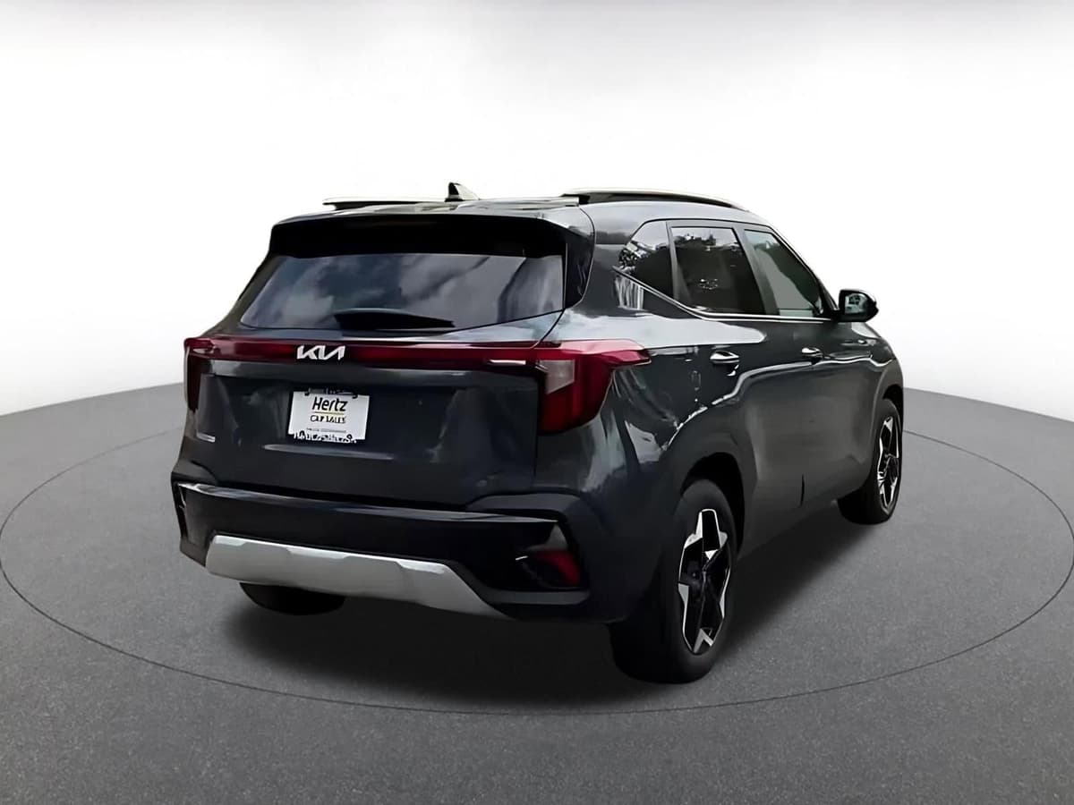 2025 Kia Seltos - Image 12