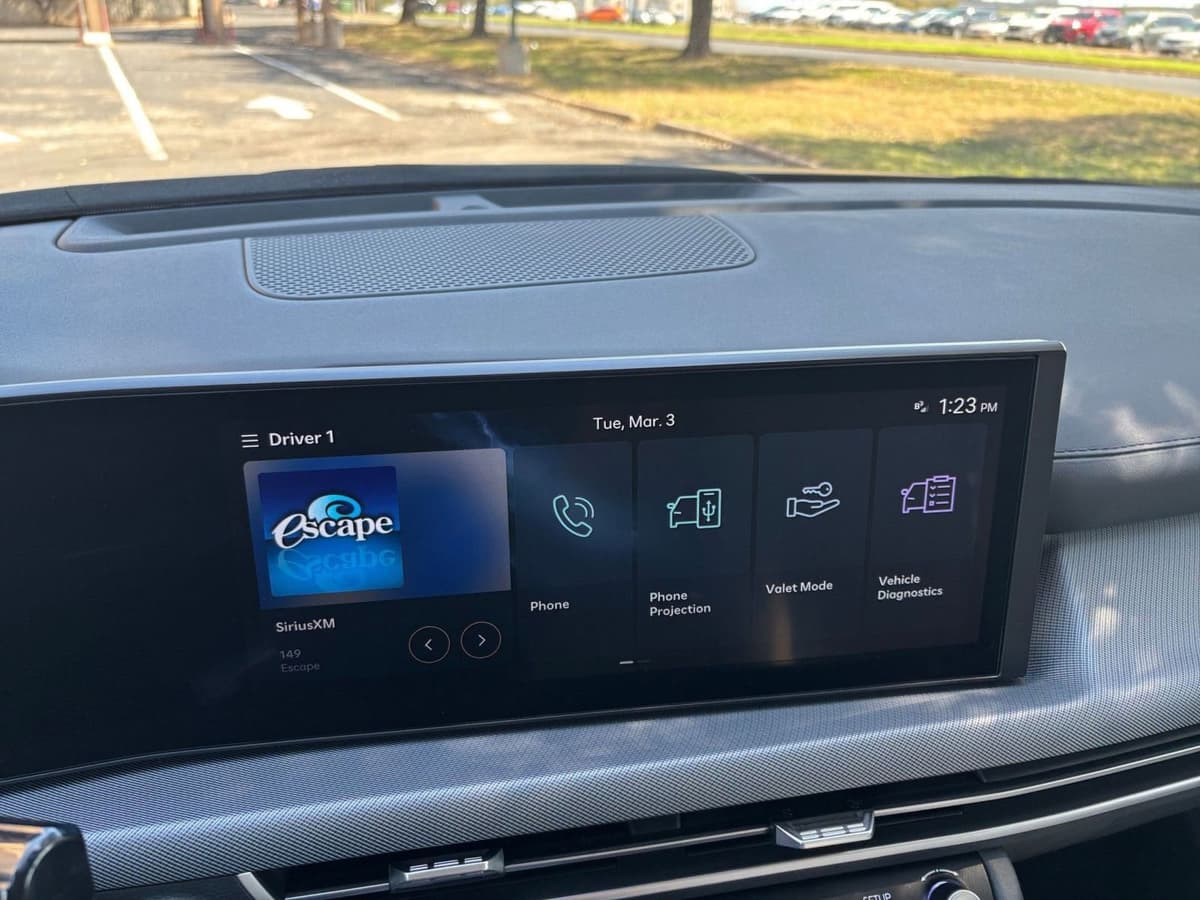 2025 Hyundai Sonata - Image 17