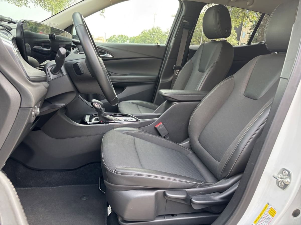 2025 Buick Encore GX - Image 22