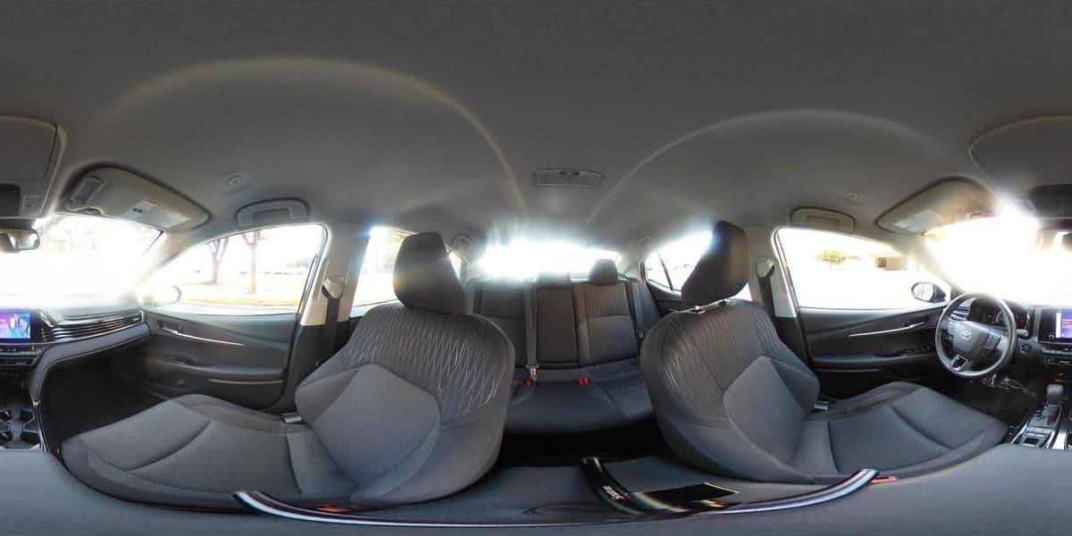 2025 Toyota Camry - Image 37