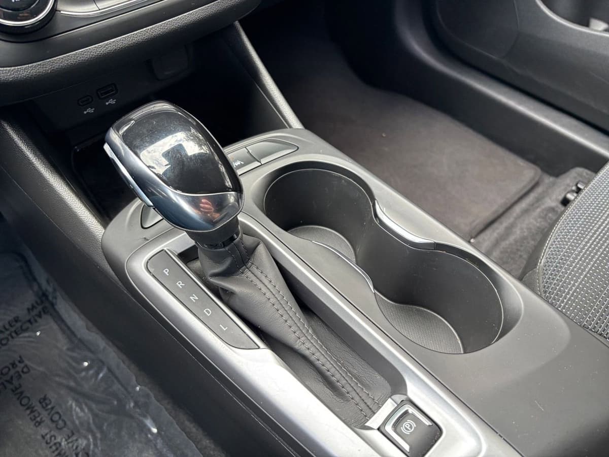 2025 Buick Envista - Image 36