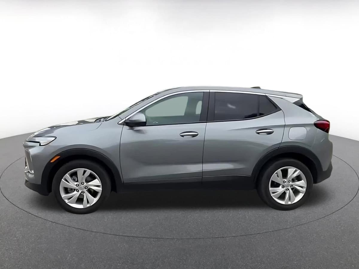 2025 Buick Encore GX - Image 8