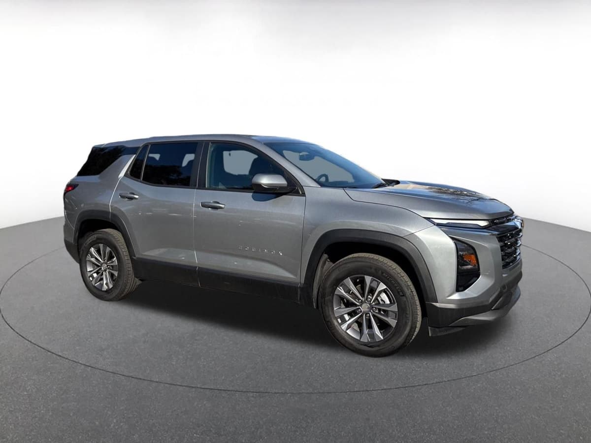 2025 Chevrolet Equinox - Image 1