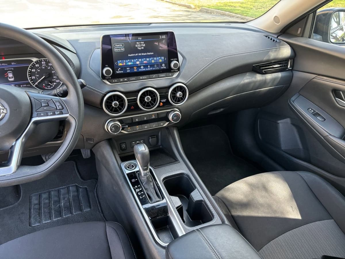 2025 Nissan Sentra - Image 30