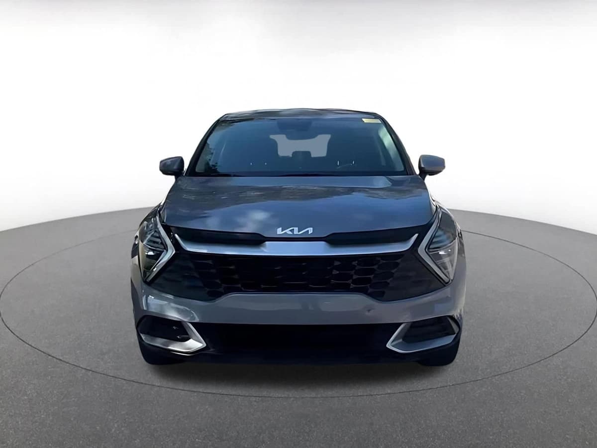 2025 Kia Sportage - Image 5