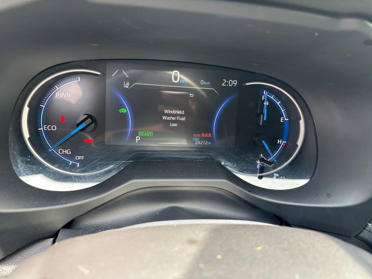 2025 Toyota RAV4 Hybrid - Image 35