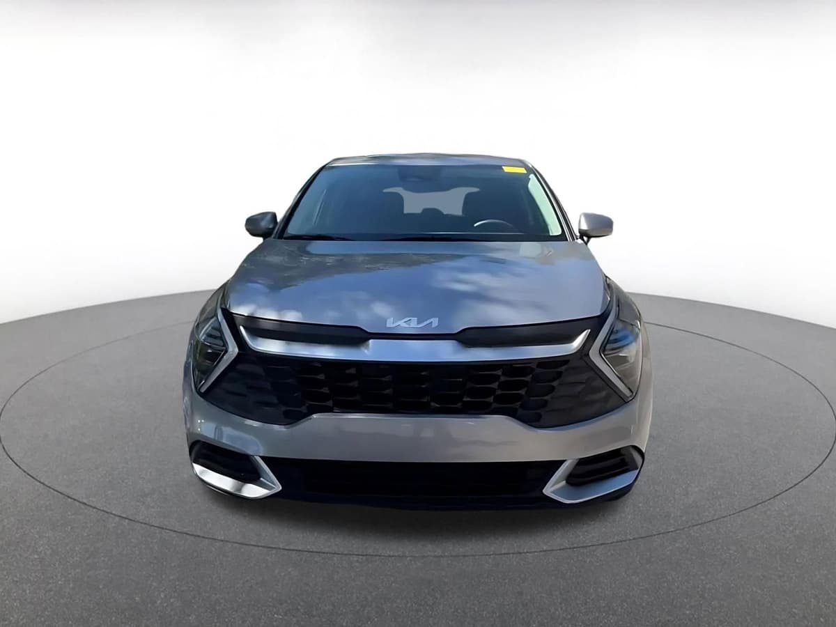 2025 Kia Sportage - Image 5