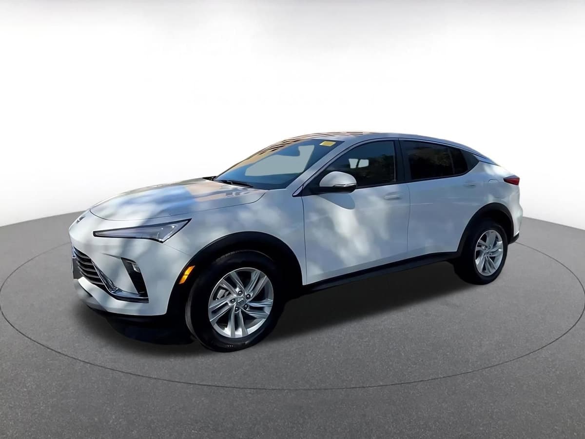 2025 Buick Envista - Image 7