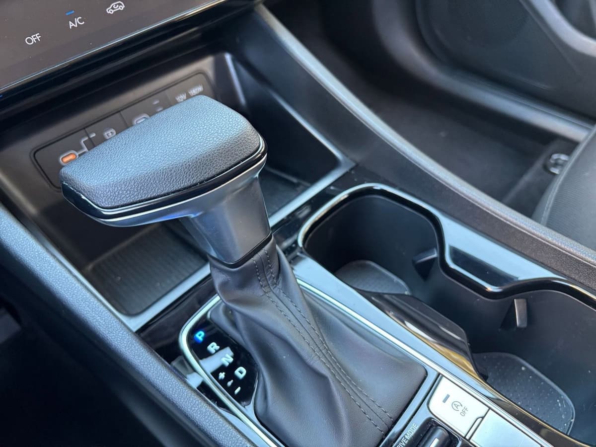 2025 Hyundai Tucson - Image 38