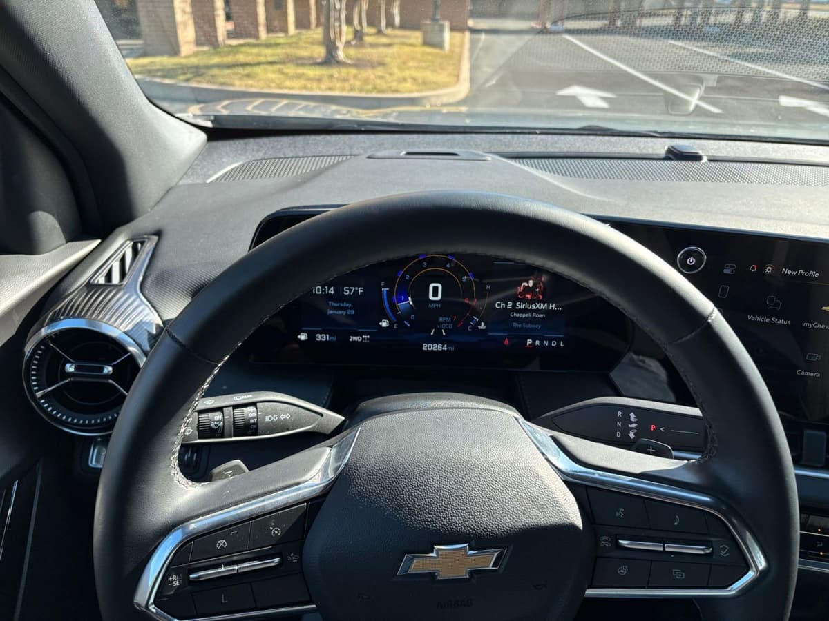 2025 Chevrolet Equinox - Image 29