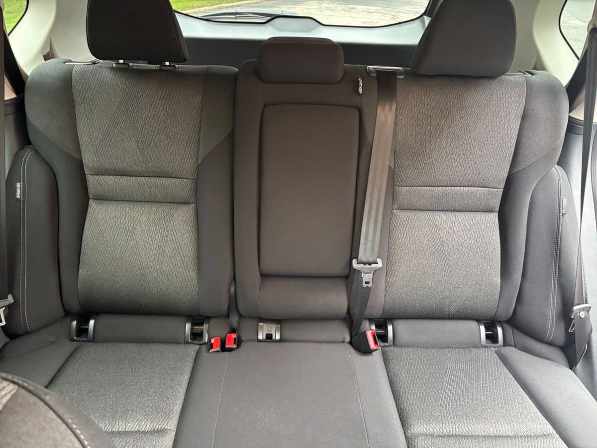 2025 Nissan Rogue - Image 32