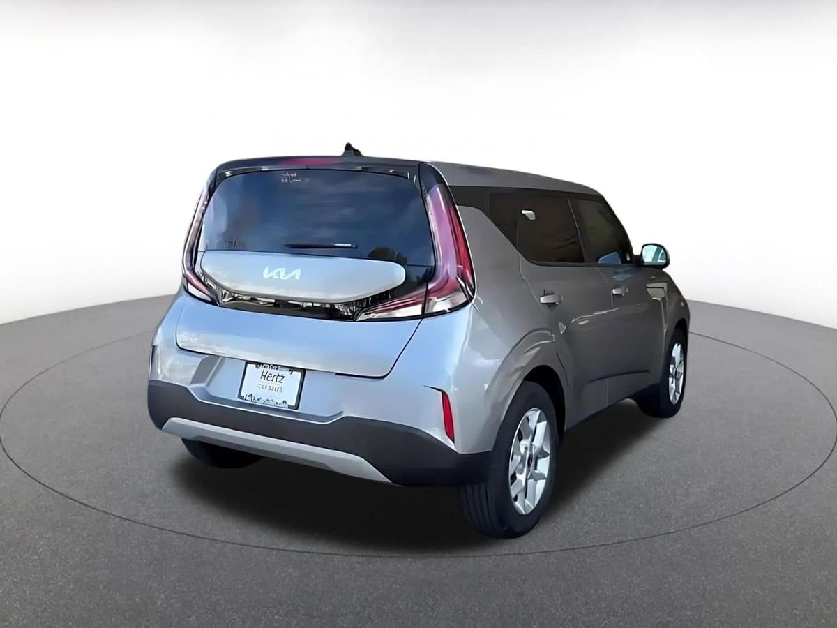 2025 Kia Soul - Image 12