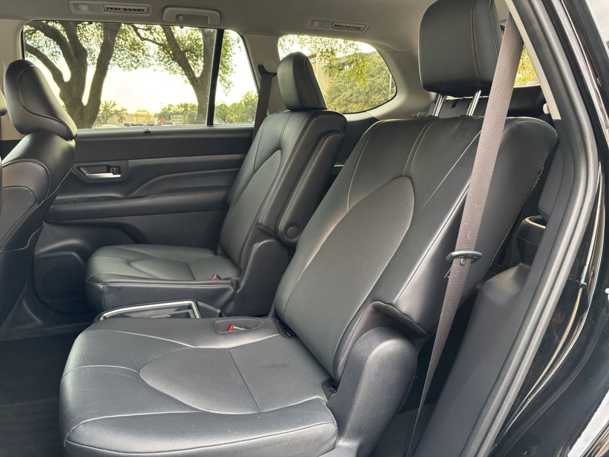 2025 Toyota Grand Highlander - Image 20