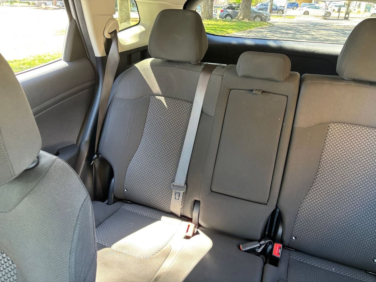 2025 Kia Sportage - Image 34