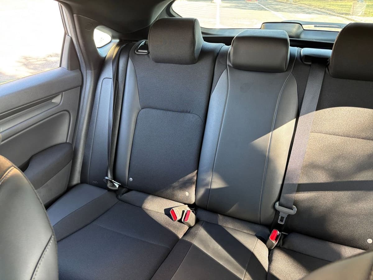 2025 Honda Civic - Image 34