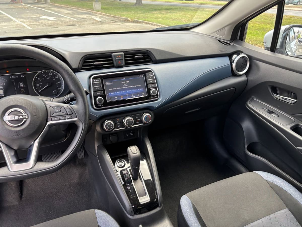 2025 Nissan Versa - Image 32