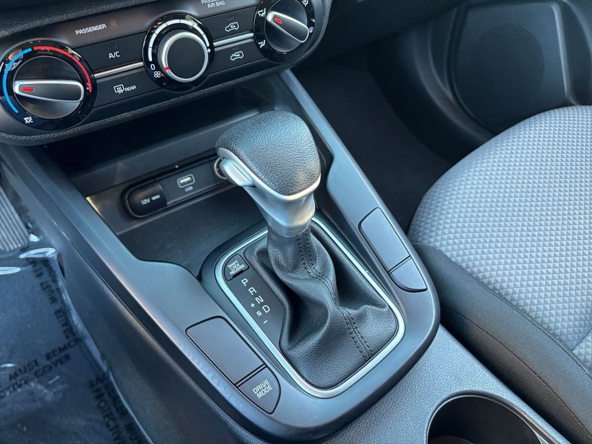 2025 Kia Soul - Image 36