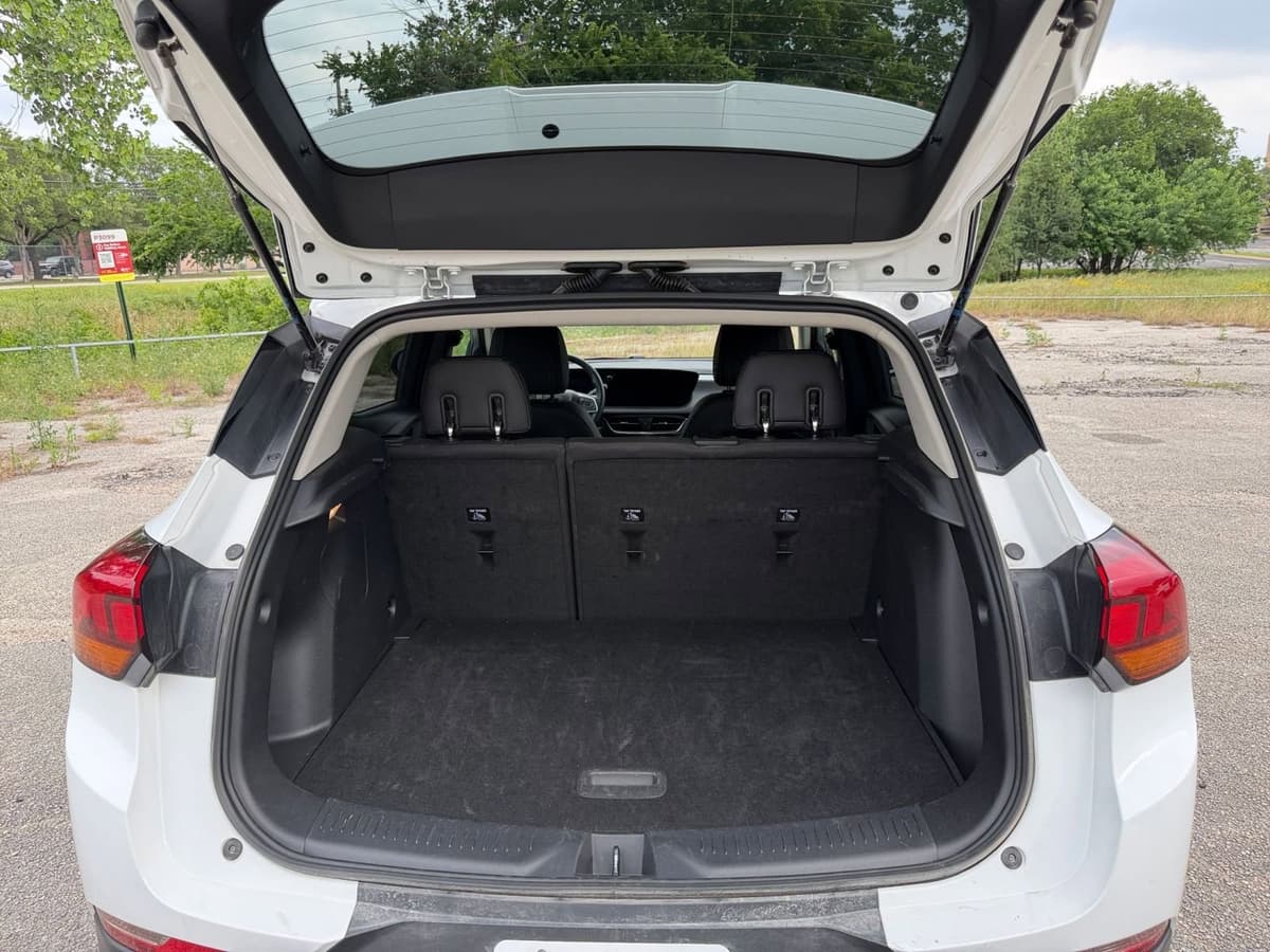 2025 Buick Encore GX - Image 24