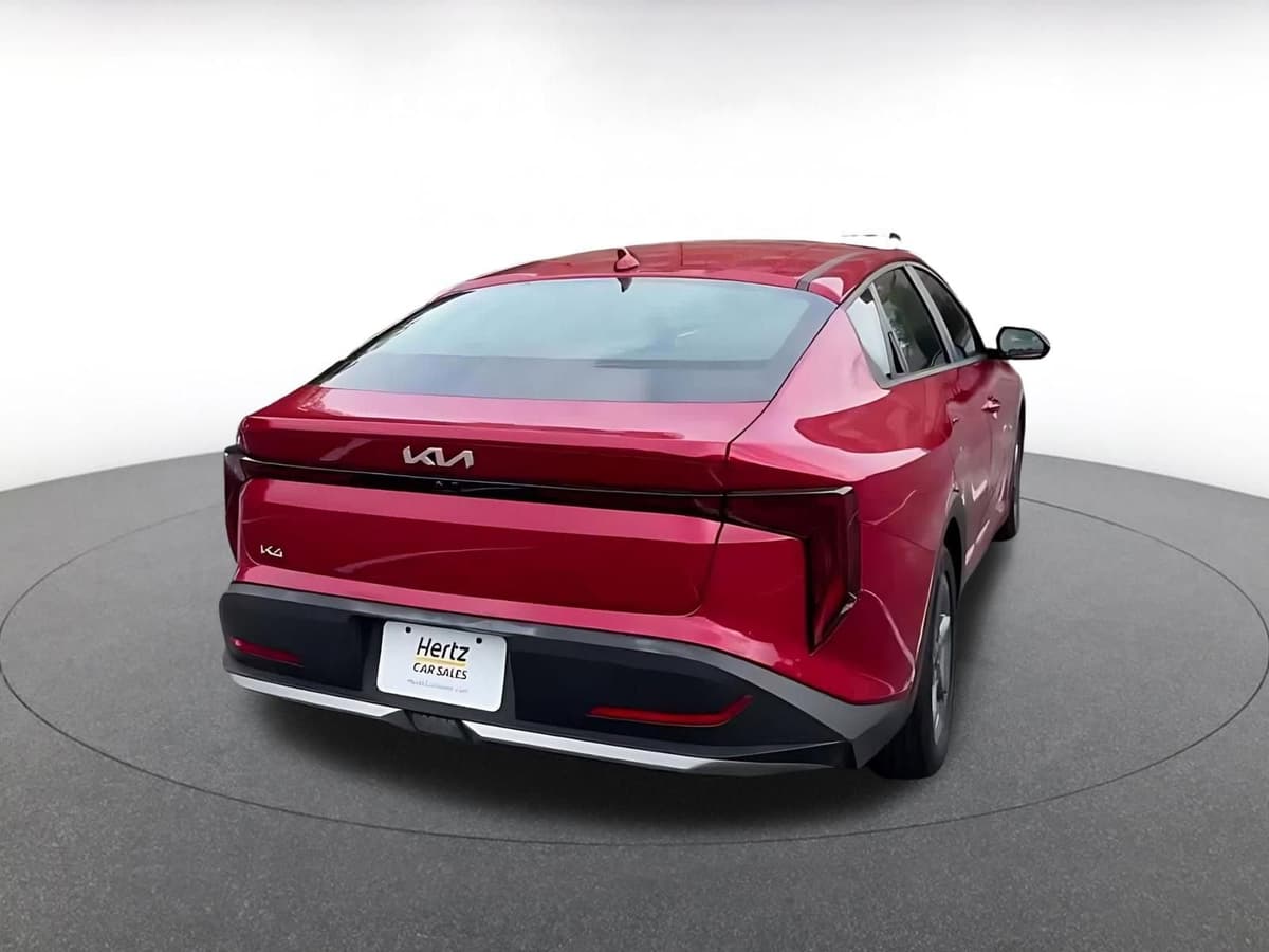2025 Kia K4 - Image 10