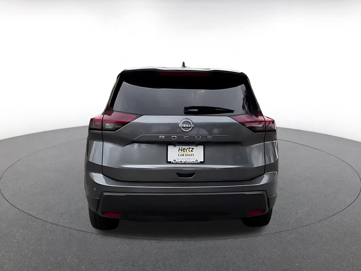 2025 Nissan Rogue - Image 12