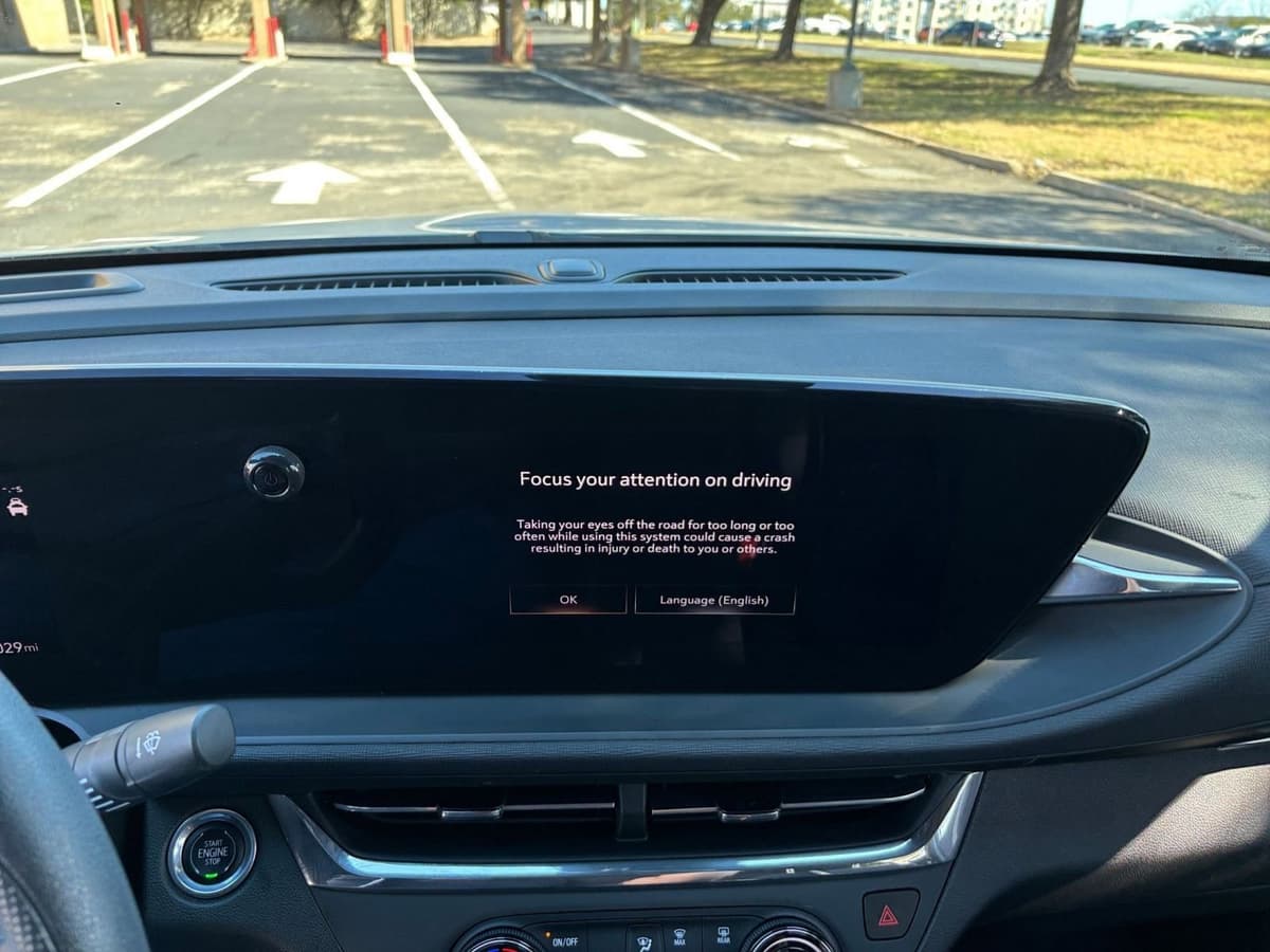 2025 Buick Envista - Image 17