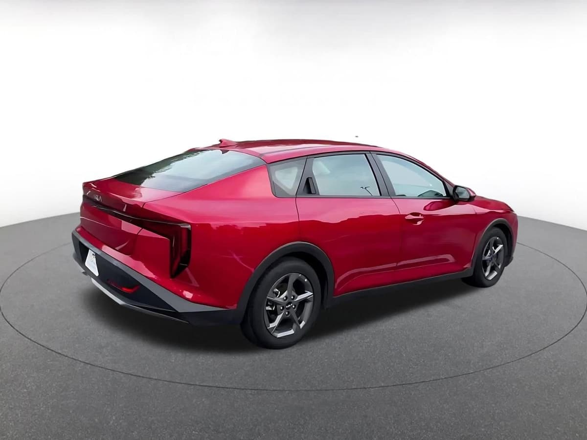 2025 Kia K4 - Image 11
