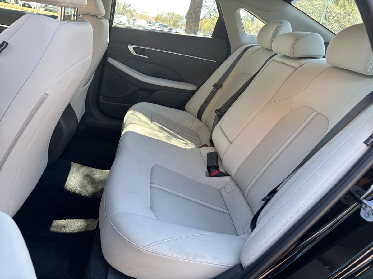 2025 Hyundai Sonata - Image 21