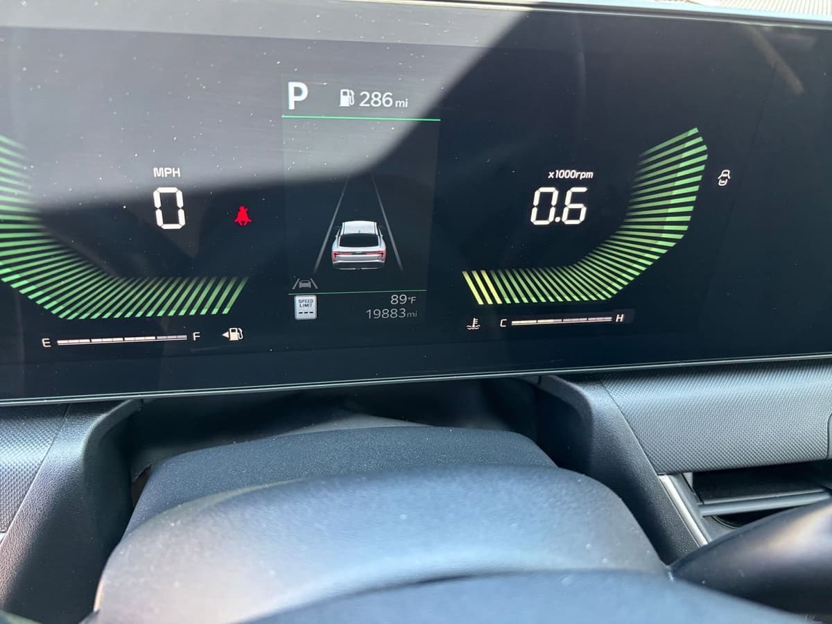 2025 Kia K4 - Image 37