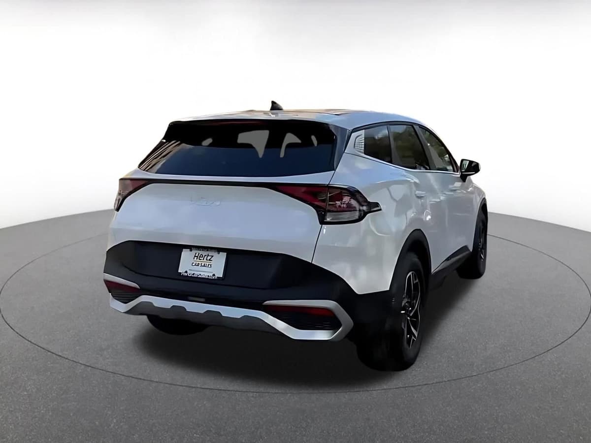 2025 Kia Sportage - Image 13