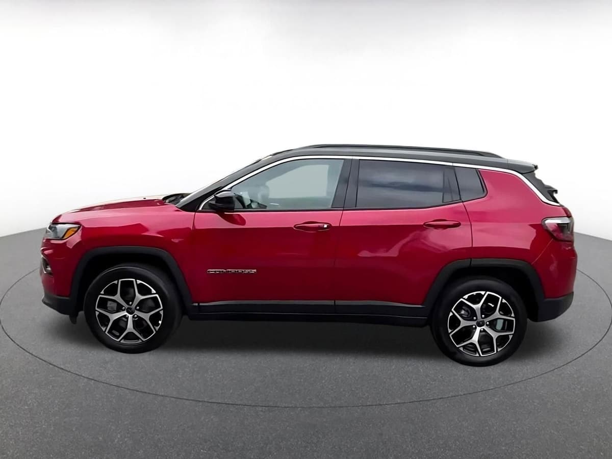 2025 Jeep Compass - Image 6