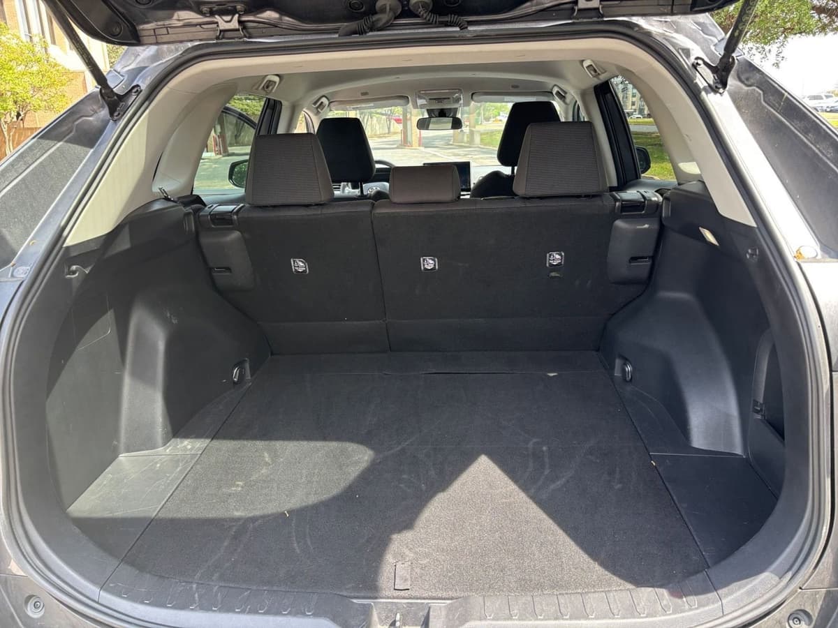 2025 Toyota RAV4 Hybrid - Image 26