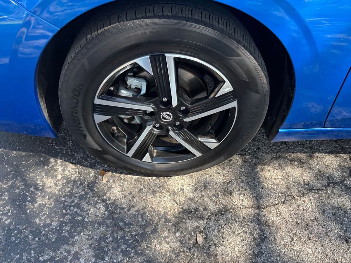 2025 Nissan Sentra - Image 25