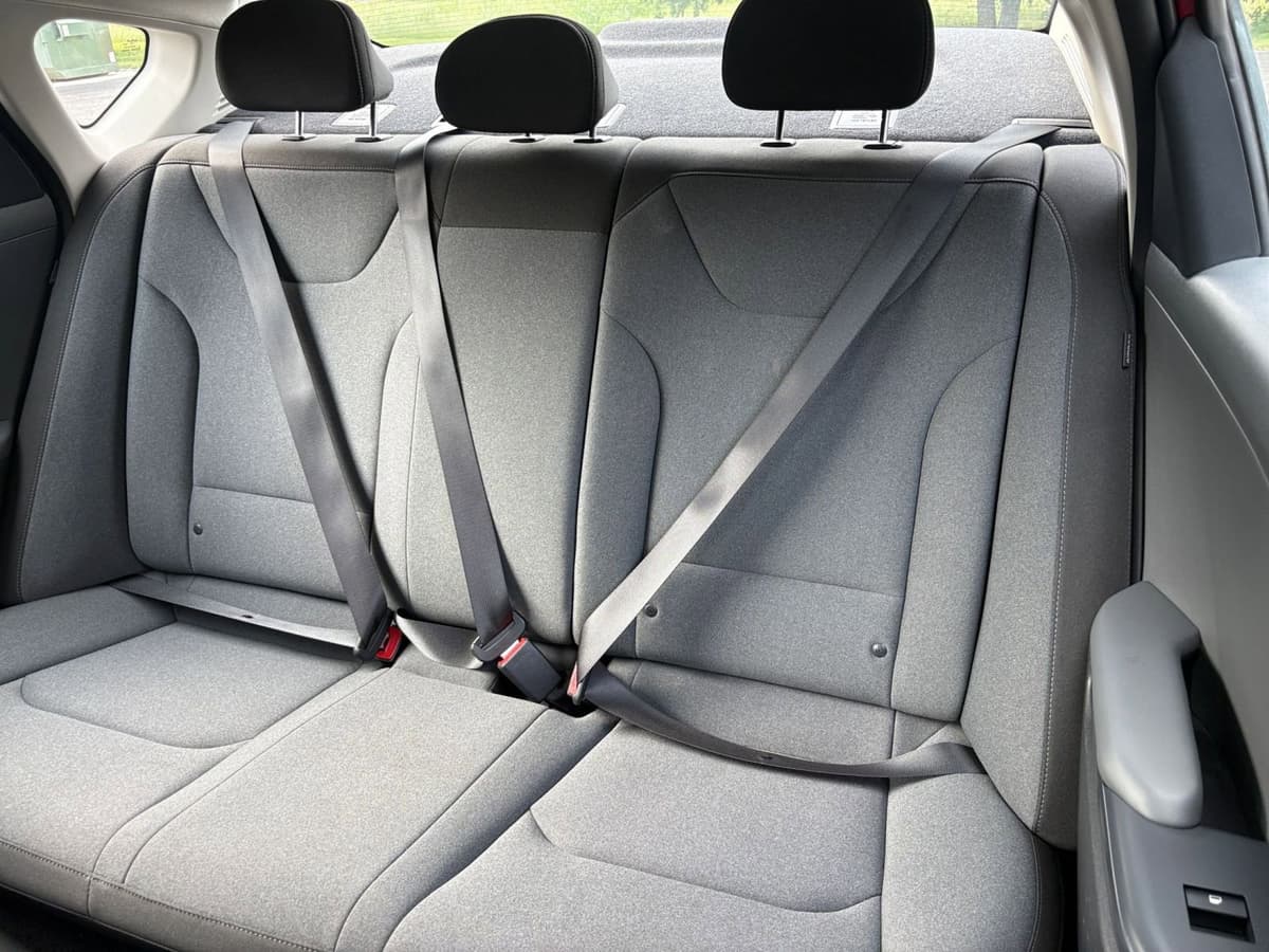 2025 Kia K4 - Image 30
