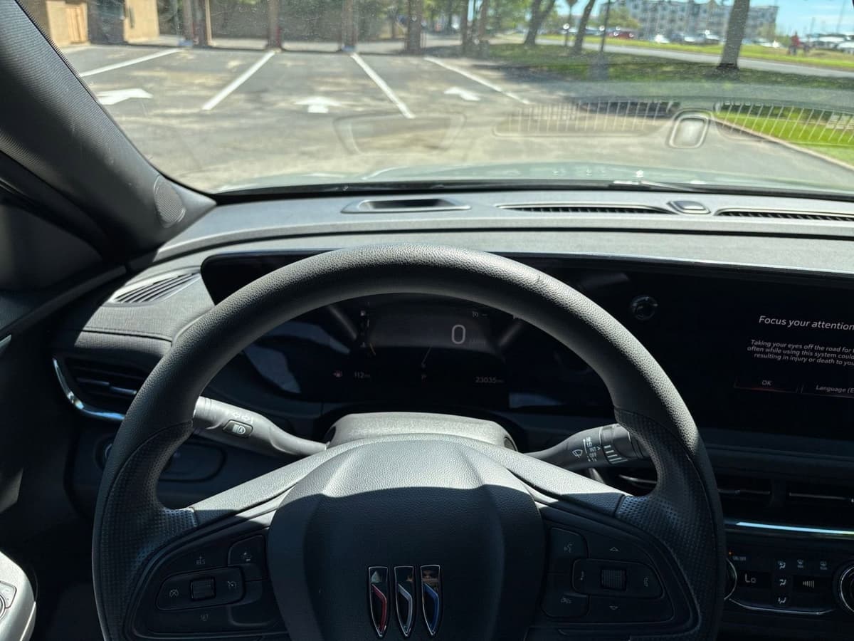2025 Buick Envista - Image 29