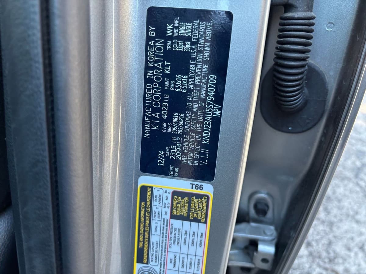 2025 Kia Soul - Image 23