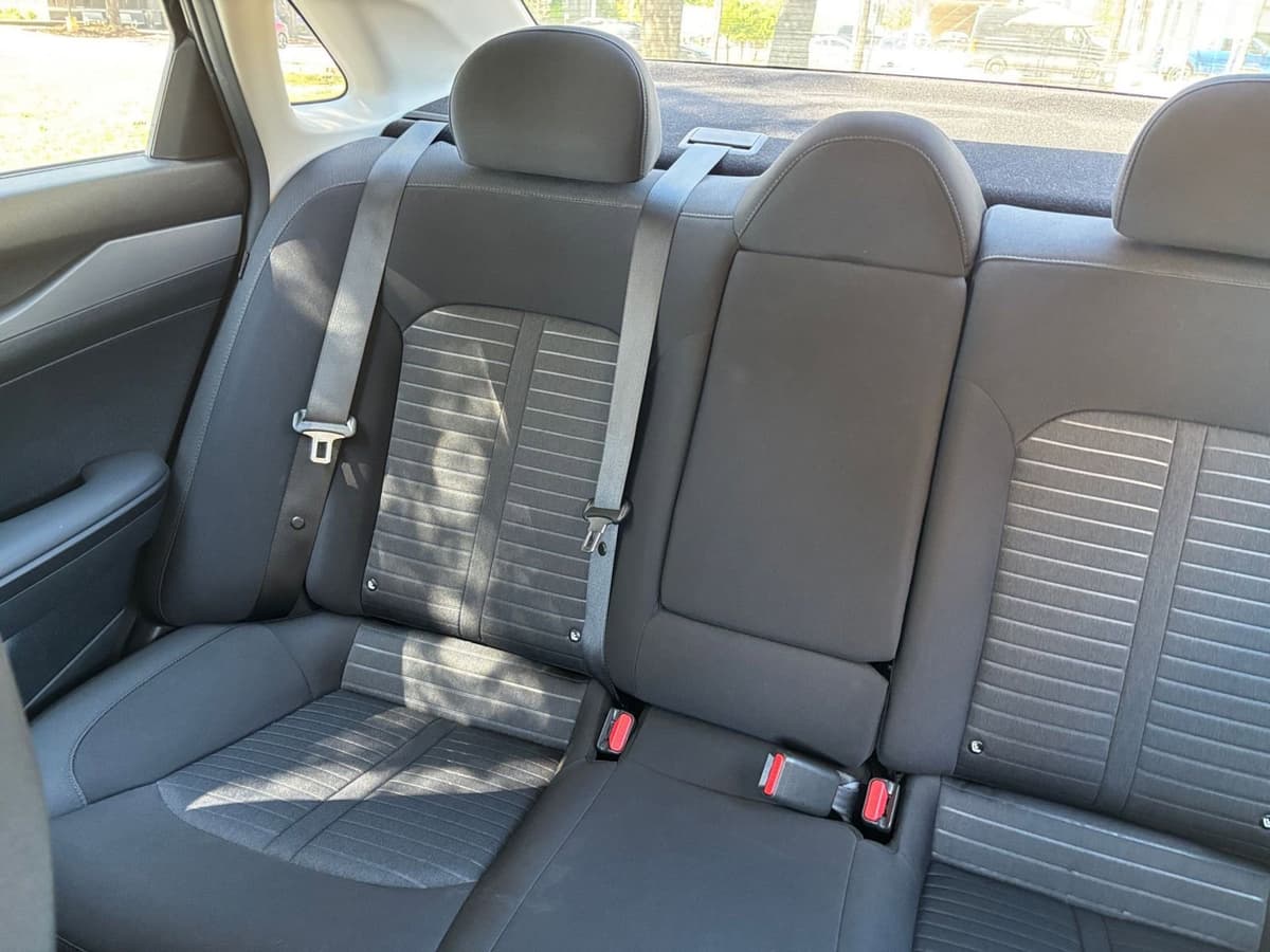 2025 Kia K5 - Image 35