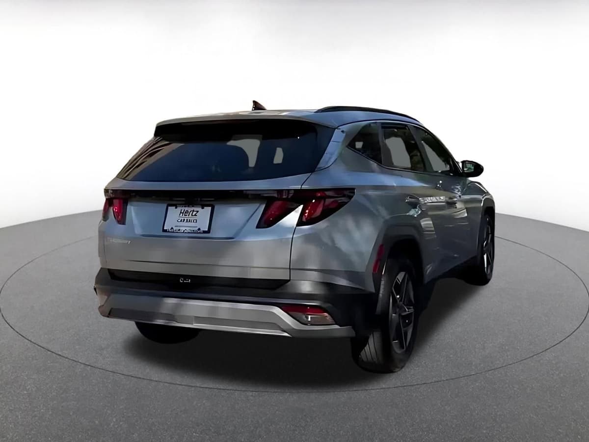 2025 Hyundai Tucson - Image 15